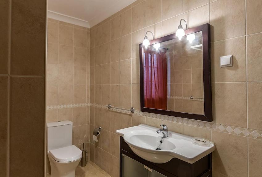 Lagos Suite Экстерьер фото