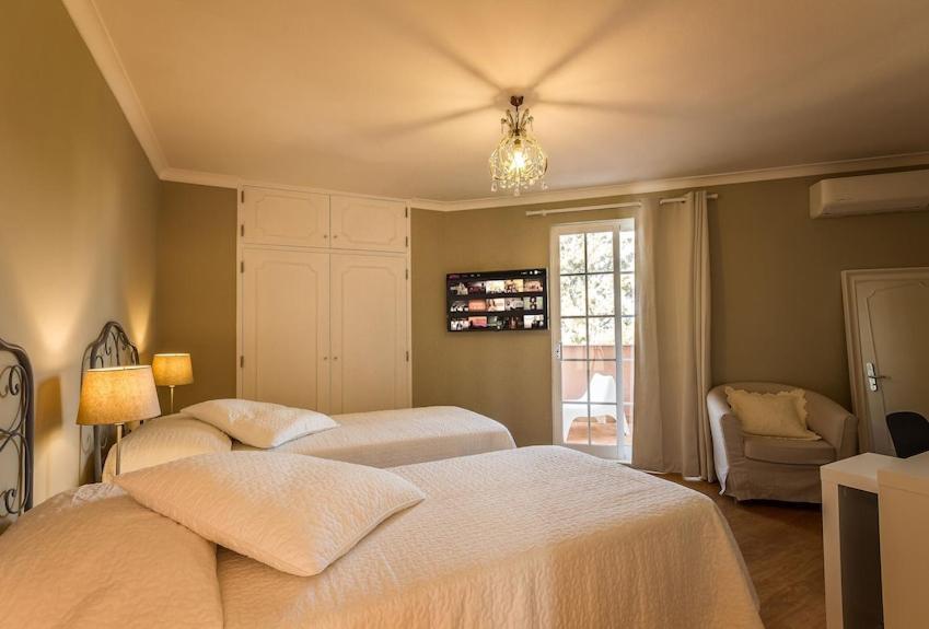 Lagos Suite Экстерьер фото