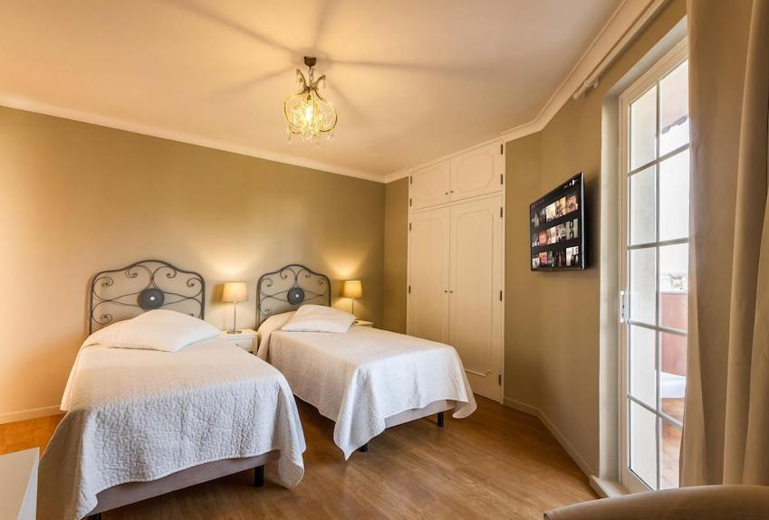 Lagos Suite Экстерьер фото
