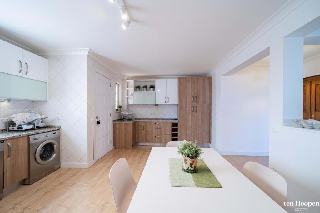 Lagos Suite Экстерьер фото